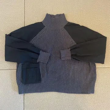 ZARA 이소재 믹스 포켓 부착 니트 카키