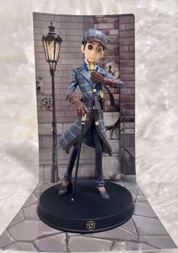 Identity V 제5인격 용병 추리선생 스케일 피규어