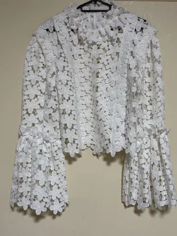 최저가 bibiy. LOTTY LACE TOP