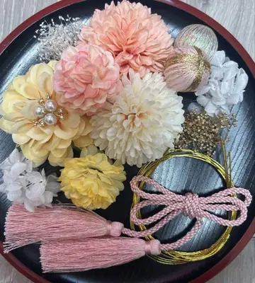성인식 일본 의류 후리소데 시치고산 머리 장식