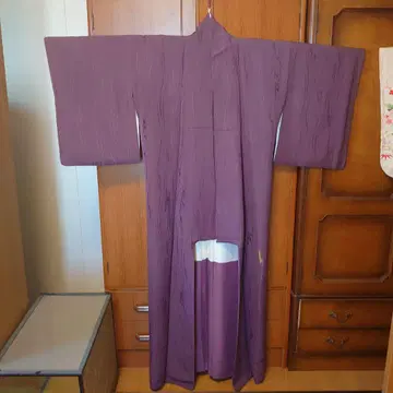 보라색 나뭇결 코몬 기모노