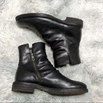Lee side-zip leather boots archive