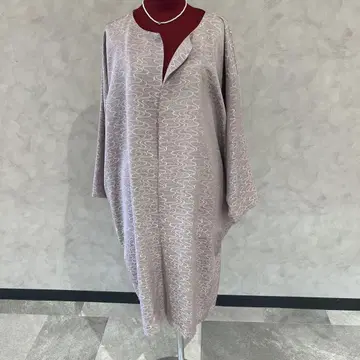 물결무늬 긴팔 코트 연보라