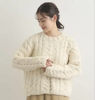 LAURA ASHLEY [ 울 100% / 페루 니트 ] 풀오버