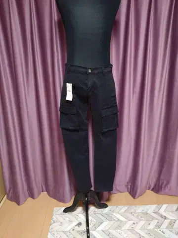 블랙 슬림핏 카고 팬츠