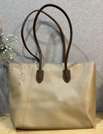 새상품 천연 가죽 토트백 베이지 심플한 디자인