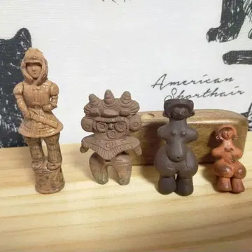 국보 토용 1점, 토용과 하니와 피규어 3점 (총 4점) 세트