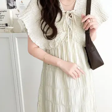 mily bilet 아이보리 프릴 롱 플레어 원피스