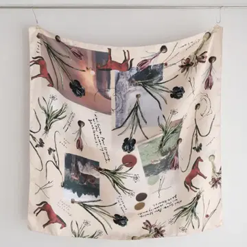 printed scarf 말과 구근 꽃 | vent de moe