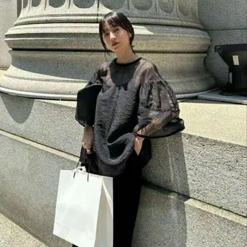 VELOR PIPNIG SHEER BLOUSE CLANE 클라네
