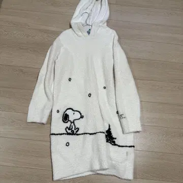 젤라또피케 스누피 후드 부착 룸웨어