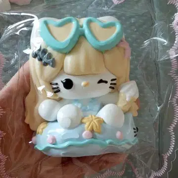새상품 우키와 키티 kitty 스퀴즈 쪼물쪼물