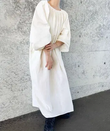 selectMOCAbyson 2WAY 개더 볼륨 원피스