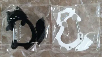 쿠로 1개 샤무 1개 꼬리 흔들흔들 냥코 카라비너 고양이 고양이