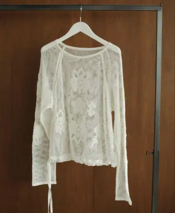 anuke 앙누크 Embroidery Mesh Tops