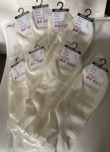 미사용 새상품 기간 한정 특별 가격 UNIQLO 8켤레 세트 양말 삭스