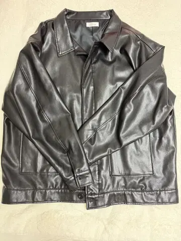 페이크 가죽 자켓