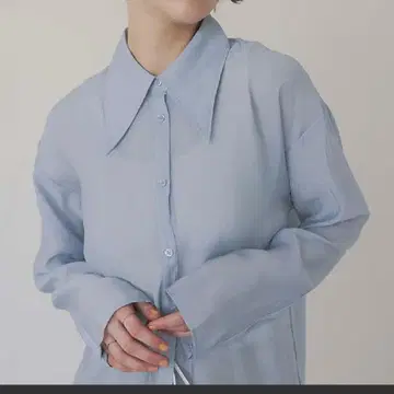 새상품, 미사용 택 포함 스카이블루 큰 옷깃 버튼업 셔츠