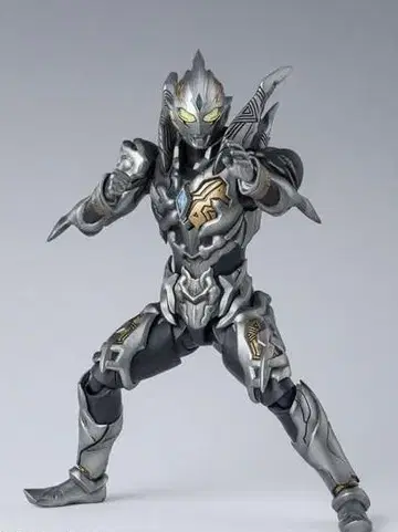 트리거 다크 S.H.Figuarts 피규아트