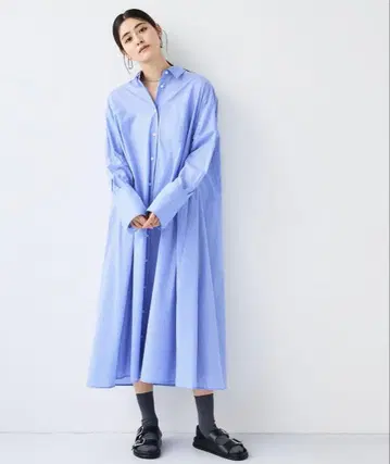 미사용 새상품 볼륨 셔츠 원피스 블루 스트라이프 완판