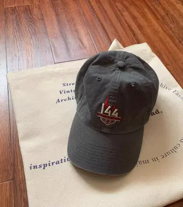 그레이 야구 모자 144 KENTUCKY DERBY