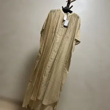 베이지 반팔 셔츠 원피스