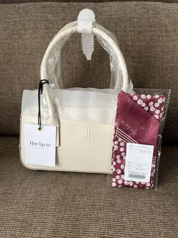 Herlipto Trois Logo Mini Boston Bag ecru