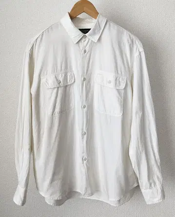 ORDINARY FITS 와이드 실루엣 워크 셔츠 DOORS 별주