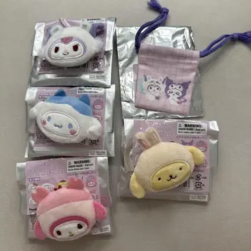 치이카와 산리오 콜라보 헤어 클립 4개 세트 복조리 포함