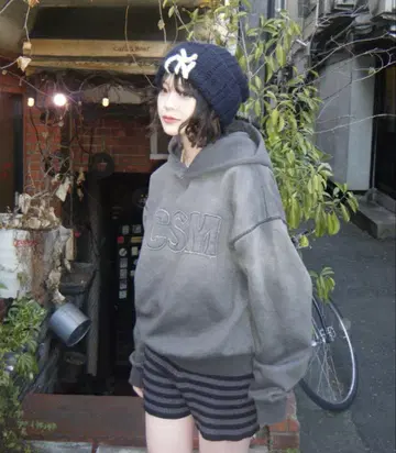 shesame 후드티