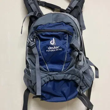 도이터 퓨추라 22 AC 백팩