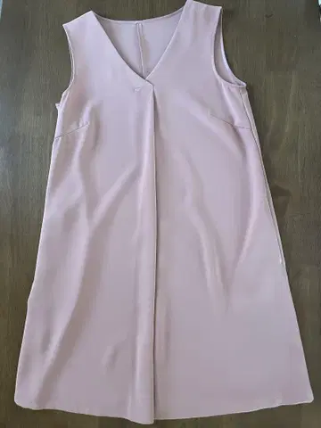 Apuweiser-riche 핑크 V넥 슬리브리스 원피스