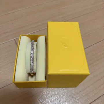 스와로브스키 팔찌