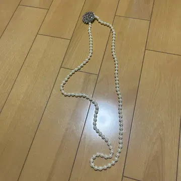 화이트 펄 롱 목걸이