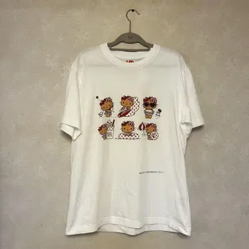 UNIQLO 일광화상 키티 UT