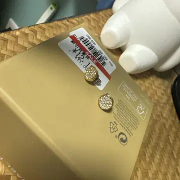 골드 크리스탈 스터드 귀걸이