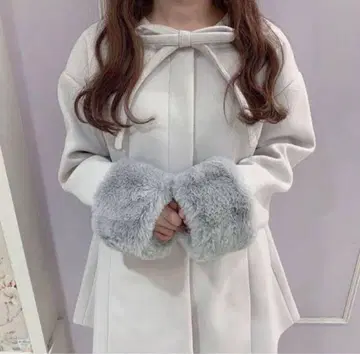 [ 새상품 ] evelyn 2way 브로치 코트 아이스 그레이