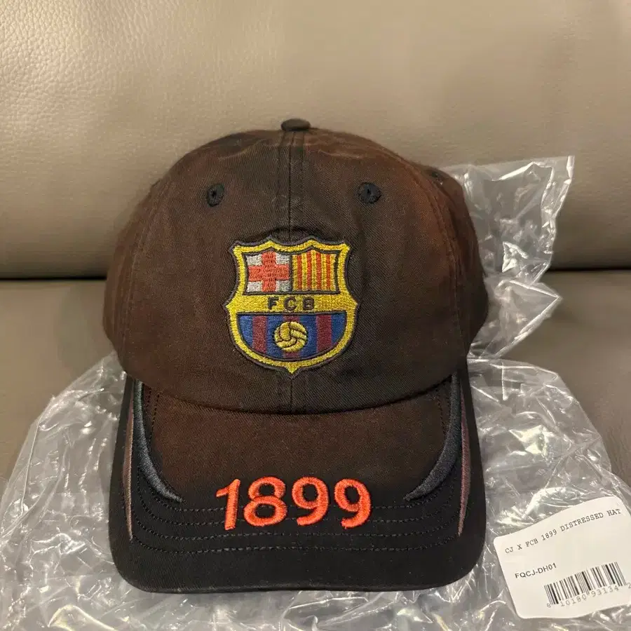 帽子 CJ X FCB 1899 DISTRESSED HAT always Travis Scott X Fcb 1899 Distressed Hat – The Garden