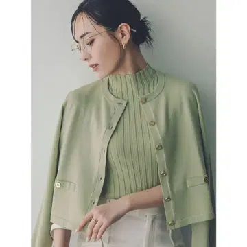 아뉴앙스 실크 블렌드 슬리브리스 니트 피스타치오 그린