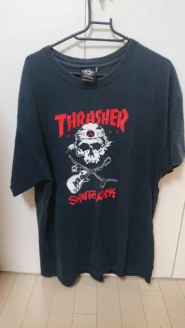 THRASHER T셔츠
