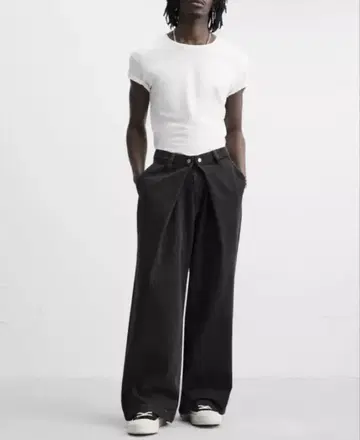 ZARA 플리츠 배기 핏 청바지