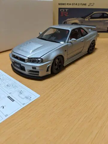 오토아트 1/18 닛산 스카이라인 GT-R R34 니스모 Z튠