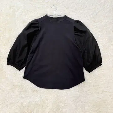 [ 새상품급 ] 쿠미쿄쿠 퍼프 슬리브 벌룬 7부 소매 도킹 티셔츠 블랙