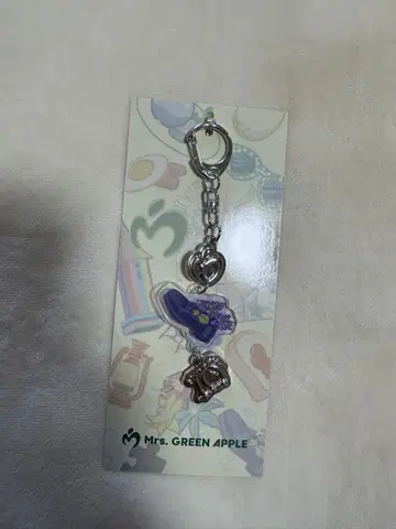 Mrs. GREEN APPLE 랜덤 참 키링 G 라일락