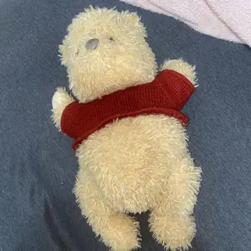 곰돌이 푸와 어른이 된 나 / 곰돌이 푸 (누운 모습)