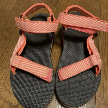 Teva 플랫 플랫폼 샌들 24cm