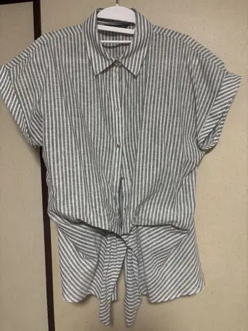 ZARA 린넨 혼방 스트라이프 패턴 노트 셔츠