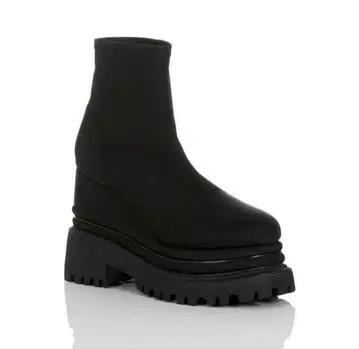 YELLO TOKYO BLACK WEDGE HEEL SHORT BOOTS
