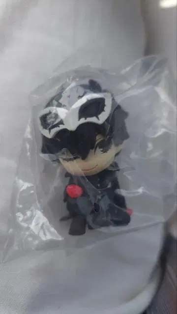 페르소나 5 더 로얄 어깨 쿵 fig 조커
