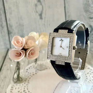 [ 레어 ] Swarovski 스와로브스키 시계 쉘 스퀘어 남성용